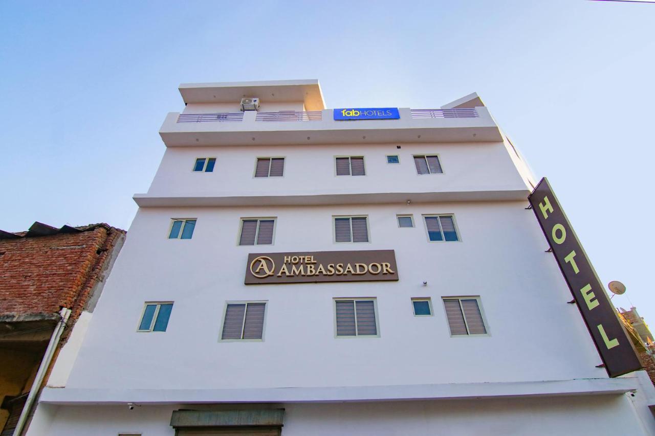 Fabhotel Ambassador Manimajra Esterno foto