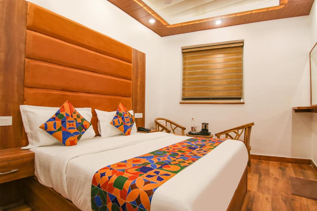 Fabhotel Ambassador Manimajra Esterno foto